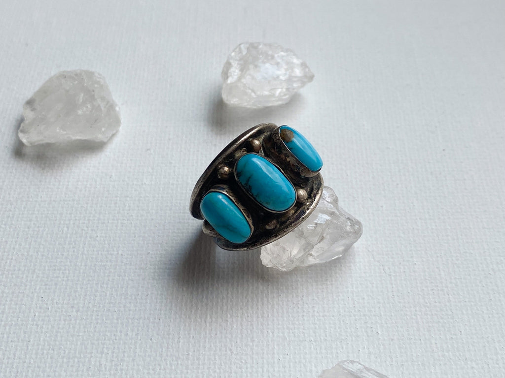 Truckee Ring - Vintage Unstamped Sterling Silver and Genuine Turquoise Ring Size 8