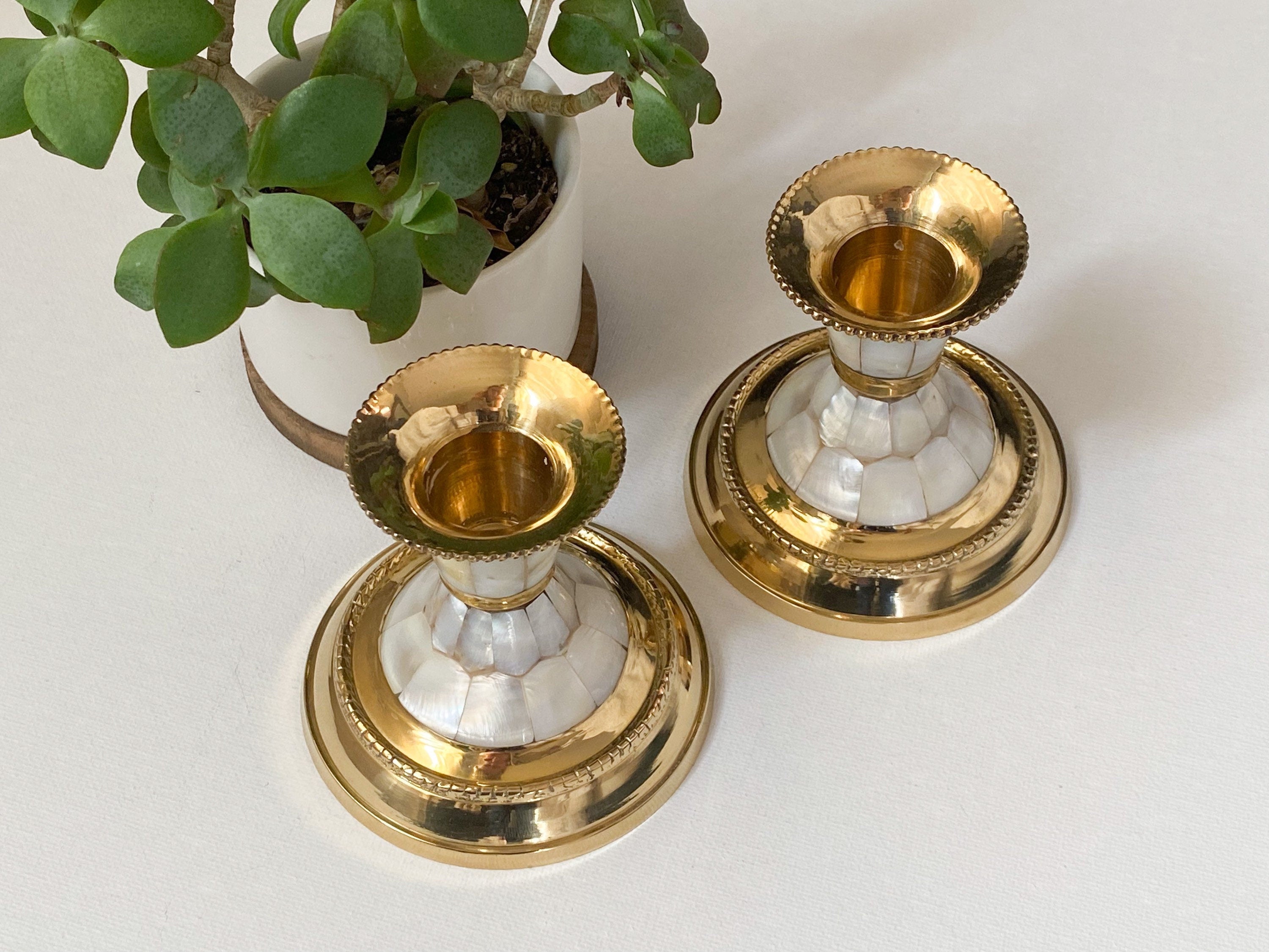 Akshi Candlesticks