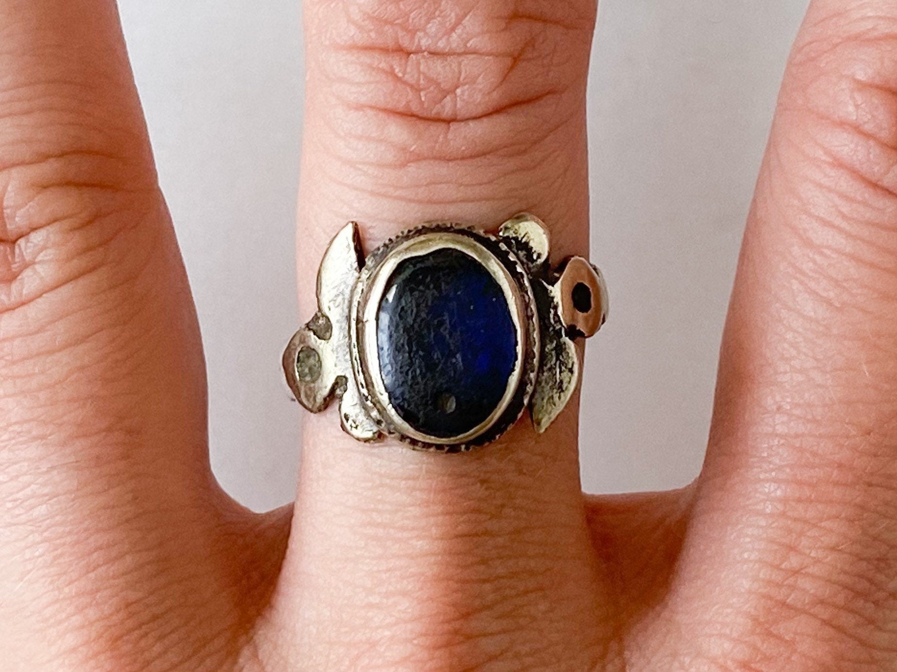 Tirin Ring - Vintage Silver-Tone Oval Blue Glass Stone Ring from Afghanistan /Unique Ring/Beautiful Ring/Men's Ring /Women's Ring