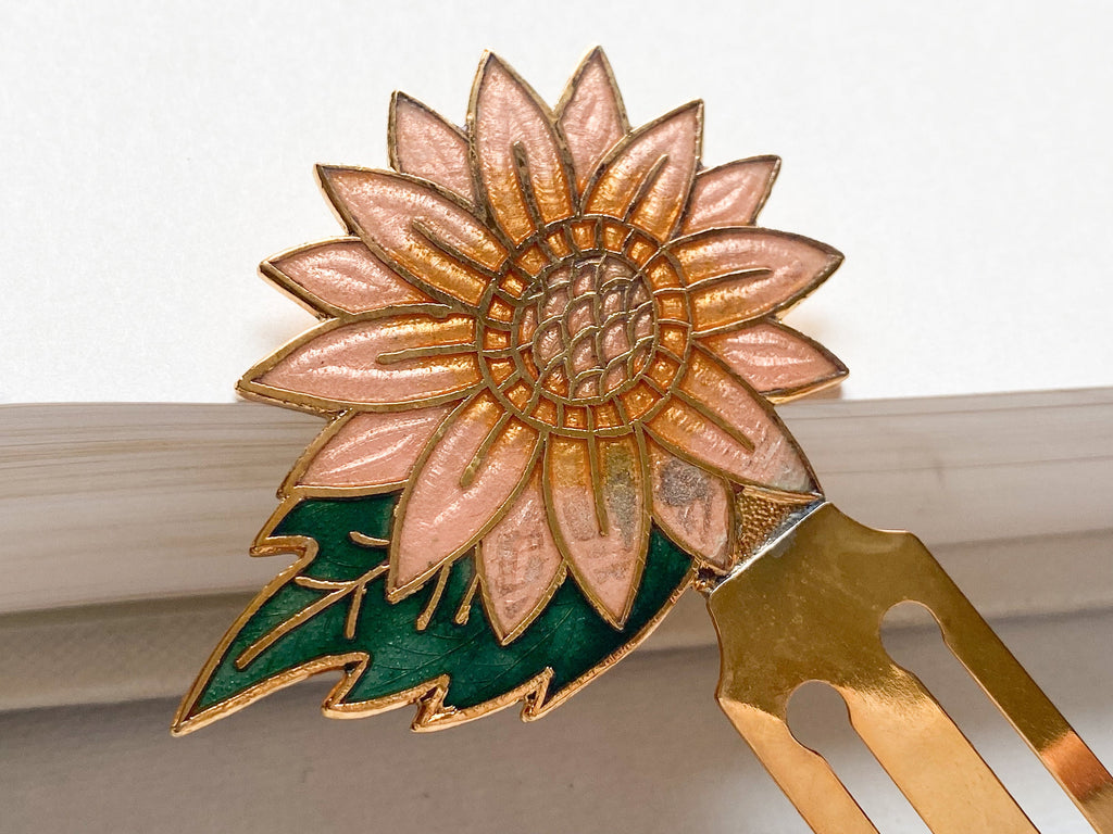Daisy Bookmark - Vintage Cloisonné Champagne and Pink Daisy Gold-Tone Flower Bookmark/Book Mark