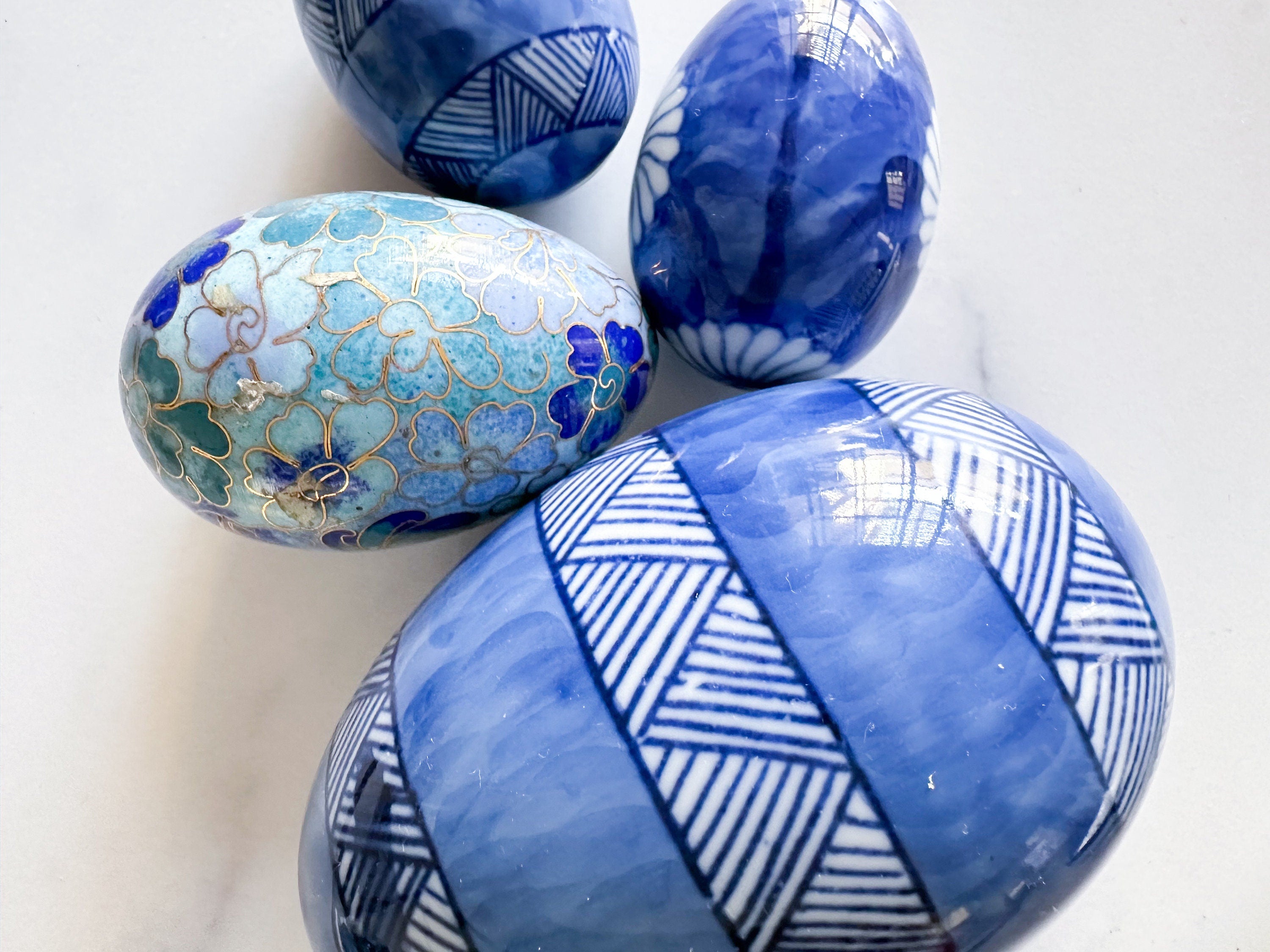 Amaya Egg Trinket Box - Vintage Blue & White Porcelain Egg Keepsake Box/Treasure Box/Pill Box /Easter Decoration/Easter Décor/Holiday Decor