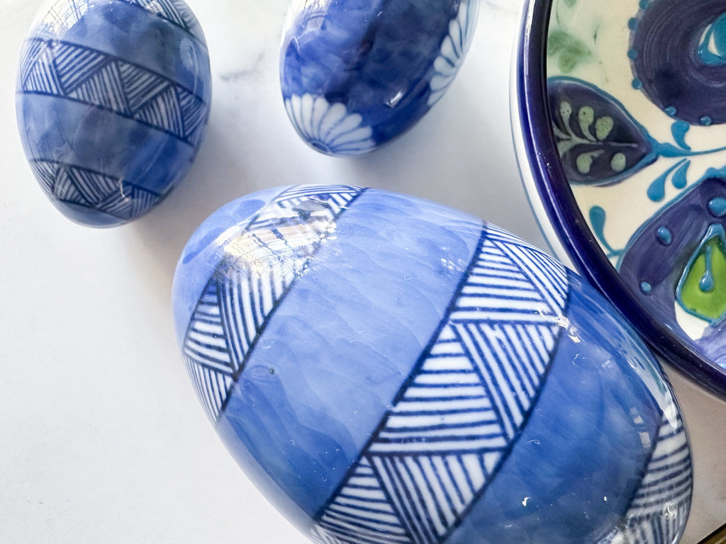 Amaya Egg Trinket Box - Vintage Blue & White Porcelain Egg Keepsake Box/Treasure Box/Pill Box /Easter Decoration/Easter Décor/Holiday Decor